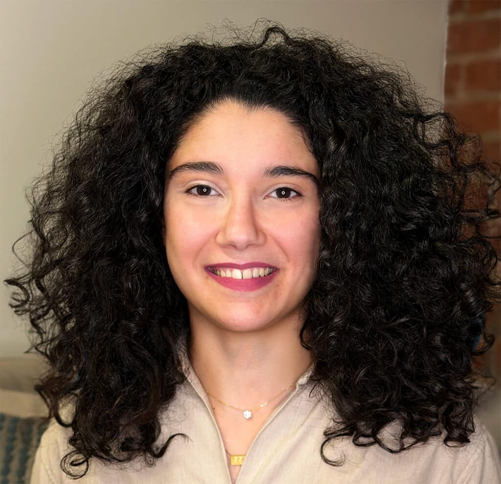 Riwa Safa, Senior Research Director